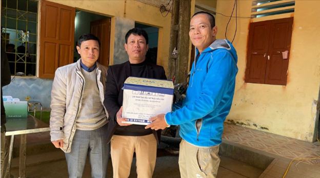 VPMA tặng quà tại Trường Tiểu học Thượng Hà 1, Lào Cai