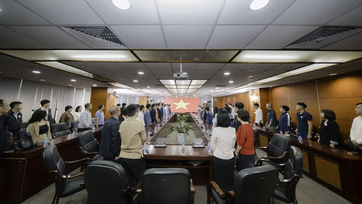 Ảnh tư liệu của Hội: toàn cảnh Đại hội VPMA nhiệm kỳ II; không phải cuộc họp của NPMA